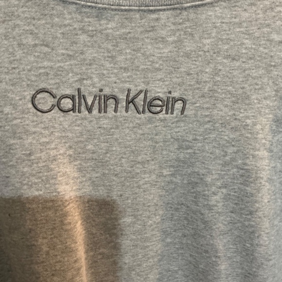 Calvin Klein Jeans women’s gray Y2K longer  length sweatshirt Lg - Picture 2 of 4